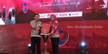 Bupati Winarti Raih Penghargaan Peduli Hak Asasi Manusia Tahun 2022