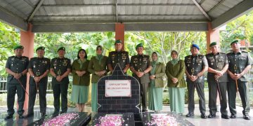 Peringati Hari Juang TNI – AD, Dandim 0735/Surakarta Ikuti Ziarah Rombongan di TMP Jurug