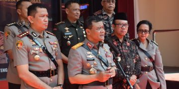 Danrem 071/Wijayakusuma Dampingi Kapolda Jateng Resmikan Gedung Pelayanan Terpadu Polresta Banyumas