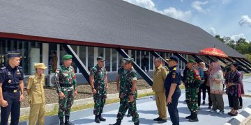 Pos Siding Satgas Pamtas Yonif 645/Gty Menerima Kunjungan Kerja Danrem 121/Abw