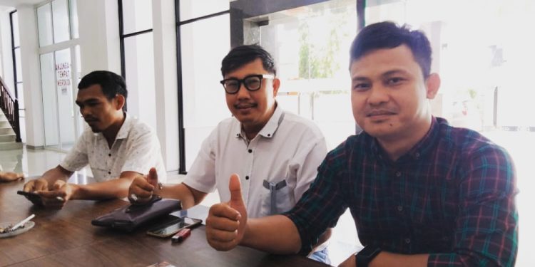 Ahmad Basri Minta Segel Kantor Bilamana Tak Patuh Aturan