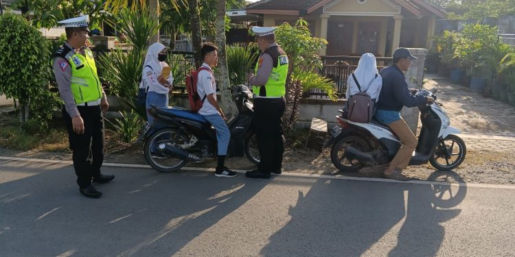 Tertibkan Pelajar Membawa Motor, Satlantas Polres Tubaba Gelar Penertiban di Jalan Raya