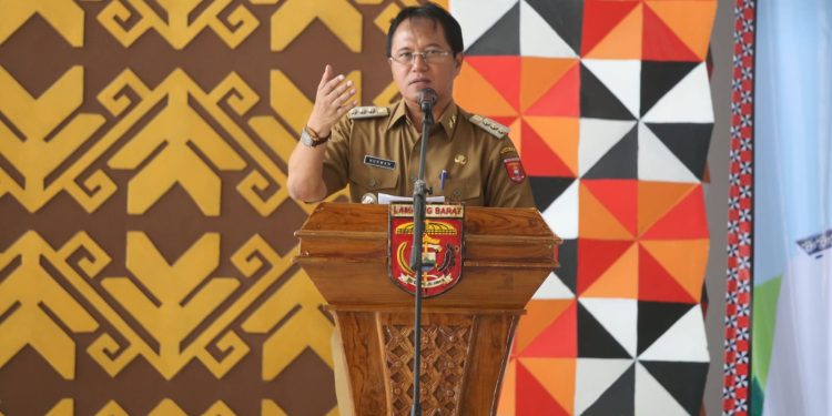 45 Orang Dikukuhkan oleh Drs Nukman MM, Menjadi KPSD