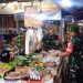 Jelang Bulan Suci Ramadhan, Personil Koramil Pracimantoro Pantau Harga Sembako