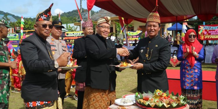 Pemkab Lambar Lakukan Hardiknas di SMPN 3 Liwa Balikbukit