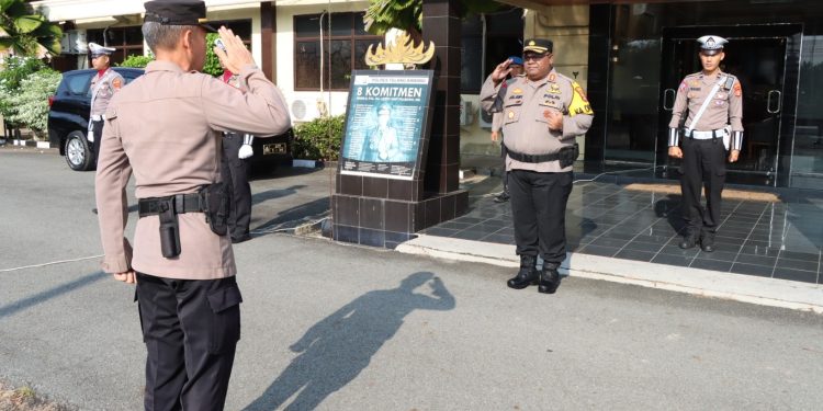 Pimpin Langsung Upacara Hari Kesadaran Nasional, AKBP Jibrael Ingatkan Hal Ini Kepada Personelnya