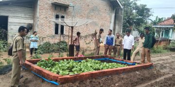 Aparatur Tiyuh Sumber Jaya Pantau Perkembangan Program K3