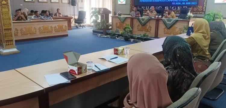 Pemkab Gelar Rapat Persiapan HUT Lampura ke 77