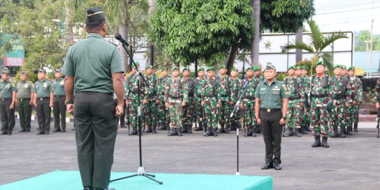 Pimpin Upacara, Mayor Inf H.G Sinaga : Wujud Nyata Kecintaan Prajurit dan PNS Kodim 0410/KBL Kepada NKRI