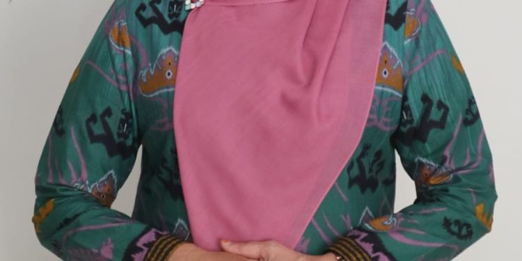 Dra Zelda Naturi Apresiasi Zulfa Kalya Putri Atas Prestasinya