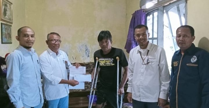 Salurkan Bantuan untuk Korban Laka Rel Kereta, DPP KAMPUD Apresiasi PT. Bukit Asam Tbk Unit Pelabuhan Tarahan