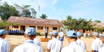 Ipda Aprizal, jadi Pembina Upacara di SMA Negri 3 Tumijajar
