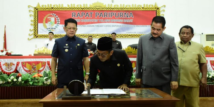 Raperda 2024 Ditandatangani dan Disetujui DPRD Tubaba