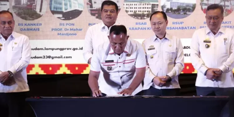 Bupati Nanang Ermanto Teken Surat Pernyataan dan Komitmen Dukung Transformasi Kesehatan di Provinsi Lampung