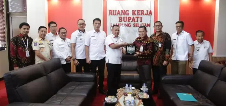 Audiensi dengan Bupati Nanang Ermanto, BSI Bakal Bantu Bedah 3 Rumah Tak Layak Huni di Lampung Selatan