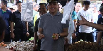 Jelang Nataru, Pj Gubernur Sumsel bersama Pangdam II/ Sriwijaya dan Pj Walikota Lubuklinggau Sidak Pasar