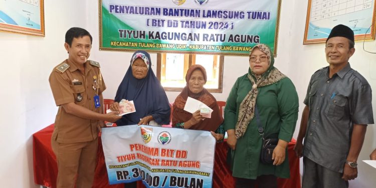 20 KPM Tiyuh Kagungan Ratu Agung Terima Bantuan BLT DD 2024