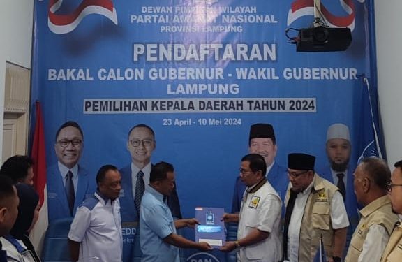 Sekretariat DPW PAN Lampung Kedatangan Hanan A Rozak untuk Mendaftar Cagub