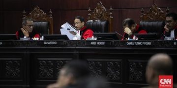 Larangan MK untuk Kubu Ganjar dan Anies Terikat Sidang PHPU