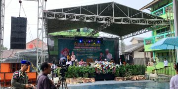 Pj Bupati Tulang Bawang Hadiri Pengajian Akbar di Ponpes Al Iman, Banjar Agung