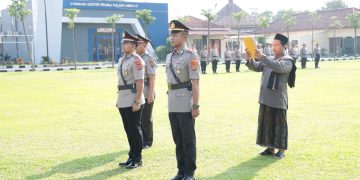 Kapolres Tulang Bawang Pimpin Upacara Sertijab Kasat Reskrim dan Kasat Narkoba