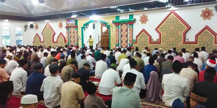 Shalat Idul Adha di Pusatkan di Masjid Baiturrohim, Ini Pesan PJ Bupati Lambar