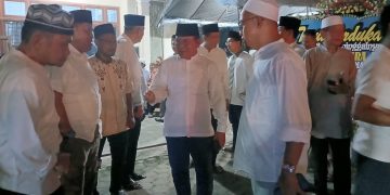 Takziah dan Kirim Doa di Rumah Duka Alm Hj. Asmara Lela, Bacagub Hanan Ucapkan Terimakasih