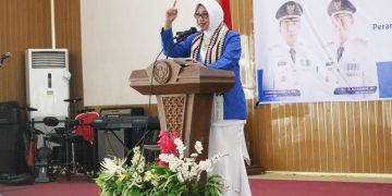 Dukung UMKM berbasis Kearifan Lokal, Bunda Reny lantik Pengurus DPC IWAPI Way Kanan Periode 2024-2029