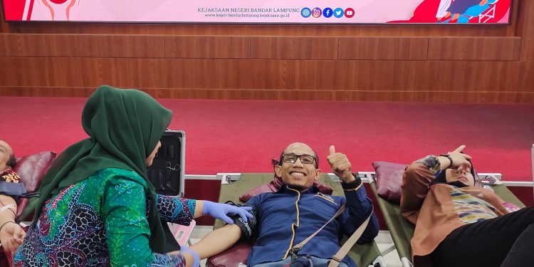 DPP KAMPUD Ikuti Acara Donor Darah Hari Bhakti Adhyaksa ke 64 Yang Digelar Kejari Bandar Lampung