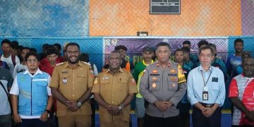 Bupati Keerom di Wakili oleh Asisten 3 Buka Turnamen Futsal Championship di Arso Dua Kabupaten Keerom