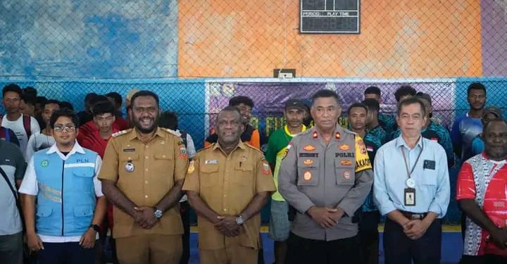 Bupati Keerom di Wakili oleh Asisten 3 Buka Turnamen Futsal Championship di Arso Dua Kabupaten Keerom