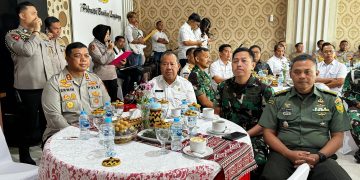 Nobar Simulasi Sispamkota Kota Jelang Pilkada Serentak, Dandim 0410/KBL : Pilihan Boleh Berbeda, Kita Tetap Bersaudara