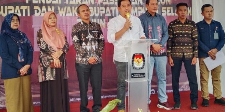 Pendaftaran Calon Bupati dan Wakil Bupati Lamsel Telah di Buka KPU Lamsel, Mulai Hari ini Sampai dengan 29 Agustus 2024
