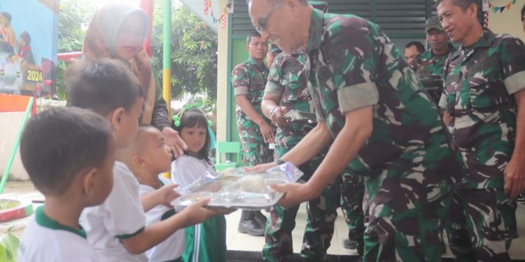Gelar Dapur Masuk Sekolah, Kodim 0410/KBL Dukung Pemerintah Entas Angka Stunting
