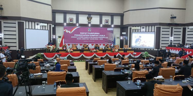 Rapat Paripurna, Sebanyak 45 Anggota DPRD OKI Masa Bakti 2024-2029 Resmi Dilantik