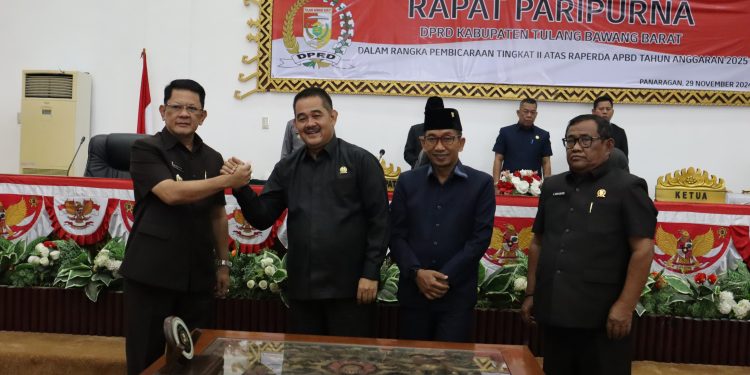 Paripurna Tingkat Dua Atas Raperda APBD Tubaba TA 2025