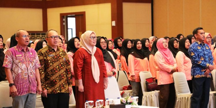 Hj Marlin Agustina Hadiri Orientasi Peningkatan Kapasitas Kader Posyandu di Tanjungpinang