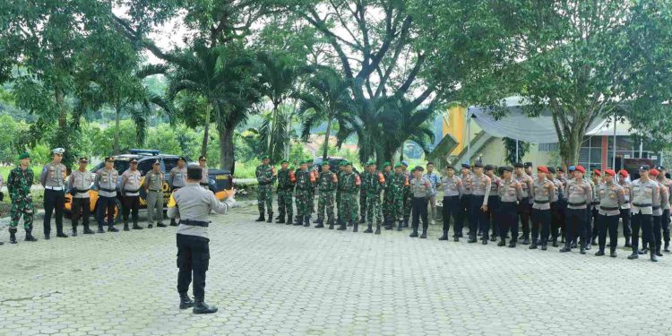 Polres Tubaba Siagakan Ratusan Personel Amankan Rapat Pleno Pilkada Tingkat Kabupaten