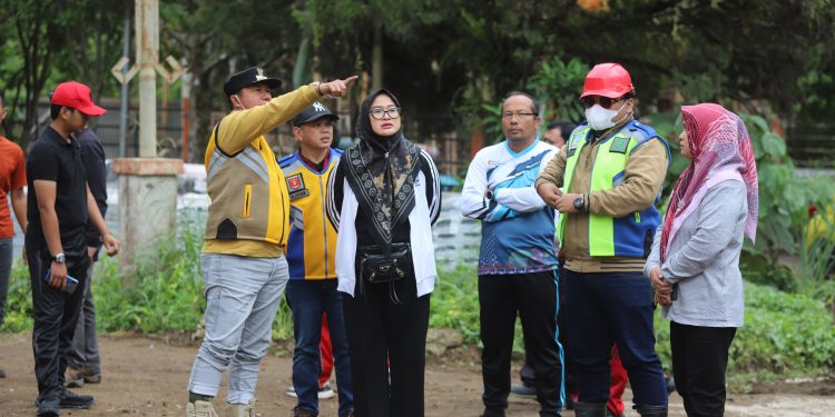 Drs Nukman MM Tinjau Pembangunan Pasar Tematik di Pekon Lombok