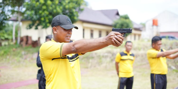 Polres Tuba Gelar Latihan Menembak, AKBP James Paparkan Tujuannya