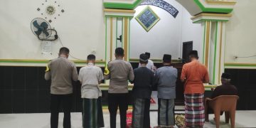 Personil Polsek TBT Laksanakan Safari Subuh Bersama Warga Sampaikan Pesan Kamtibmas