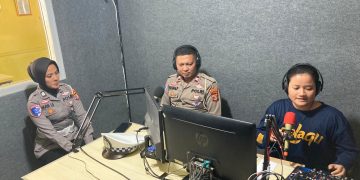 Satlantas Polres Tubaba,  Sampaikan Himbauan Keselamatan Berlalu Lintas Melalui Radio HIT 100FM