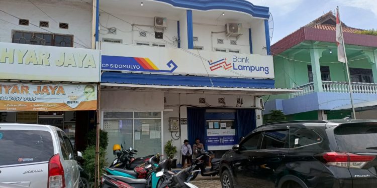 Bank Lampung Sidomulyo dan Kepala Desa Rangai Tritunggal Diduga Bersekongkol Melakukan Kejahatan Perbankan dan Pemalsuan Dokumen