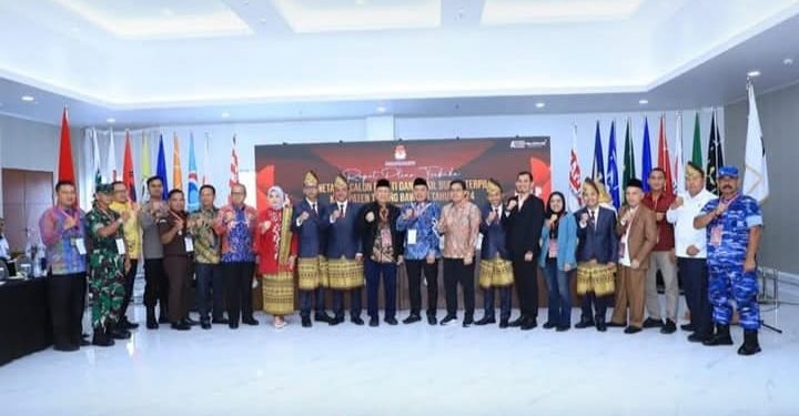 Ferli Yuledi Hadiri Rapat Pleno KPU Tulang Bawang: Penetapan Pasangan Calon Bupati dan Wakil Bupati Terpilih untuk Pilkada 2024