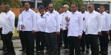 Ditemani Hujan Rintik, Senyum Indah Piter Gusbager dan Daud Semangat Mengikuti Gladi Bersih