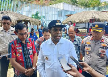Piter Gusbager, Bupati Keerom Kunjungi Lapas Narkotika Kelas Dua Jayapura