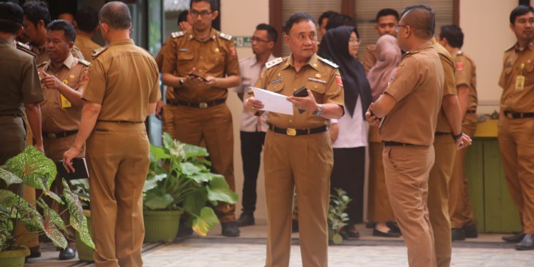 Pastikan Kedisiplinan Pegawai, Wabub Mad Hasnurin Lakukan Sidak Kepada OPD
