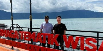 Ketua Umum BPC HIPMI Lampung Barat Dampingi Ketua DPRD Provinsi Lampung Tinjau Pasar Tematik Lumbok Seminung