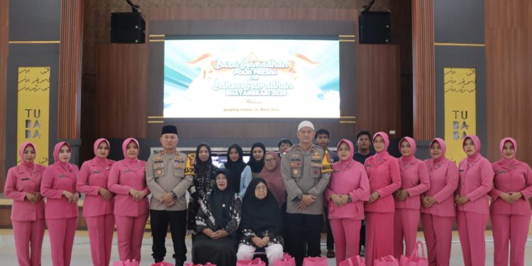 Polres Tulang Bawang Barat, Ikuti Zoom Meeting Gelar Bazar Ramadhan Polri Presisi dan Bagikan Bansos