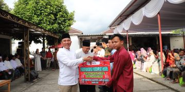 Berkomitmen Melestarikan Budaya Sekura Parosil Mabsus Berikan Bantuan Kepada 34 Pekon